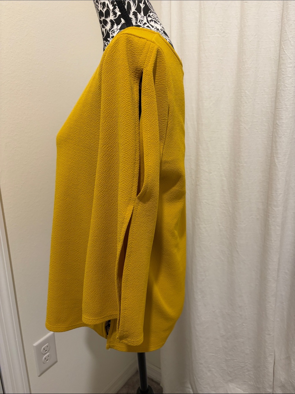 Green Envelope Mustard Textured Boatneck Long Sleeve Top - Picture 3 of 13